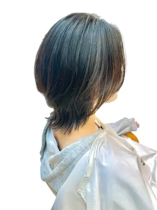 ミディアム ⭐️レイヤーカット 大人気　三澤康司⭐️のヘアスタイル