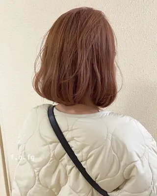 ミディアム カラー ツキノキ ミナのヘアスタイル