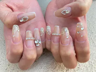 ロング ネイル ✴︎ Delightのネイルデザイン