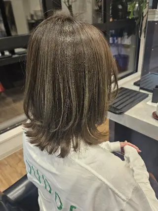 ミディアム カラー 関口 友菜のヘアスタイル