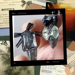 ネイル MoonNail ユリ🌸のネイルデザイン