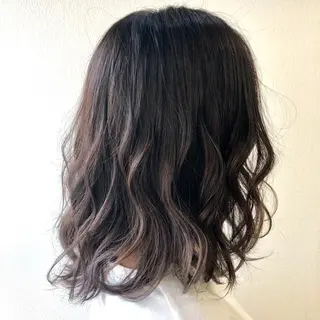 ミディアム カラー 菅沢 奈生のヘアスタイル