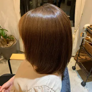 ミディアム カラー 湯川 未咲希のヘアスタイル