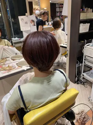 ショート コテ巻き風パーマ 藤澤　知彌のヘアスタイル