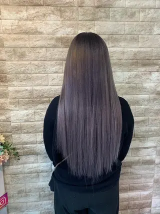 ロング ヘアアレンジ 毛穴改善/脱毛 ネイル 川上久仁子のエステ・リラクイメージ