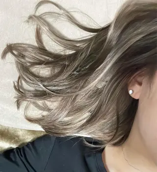 ミディアム カラー ヘアアレンジ 石山涼太 【monolith】のヘアスタイル