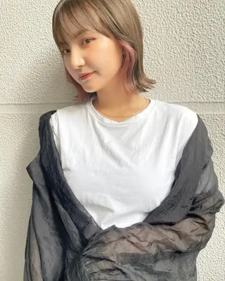 ショート カラー ayaka 縮毛矯正レイヤーのヘアスタイル