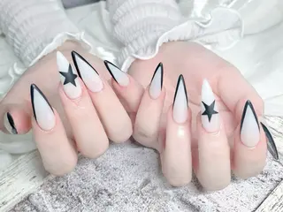 ネイル Mira Nail Studioのネイルデザイン