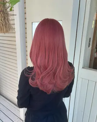 ロング カラー ピンク🌸/暖色/ ブリーチ/横浜/金光のヘアスタイル