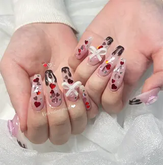 ネイル ちゅるんネイル🪄 耳ツボジュエリー🔗のネイルデザイン