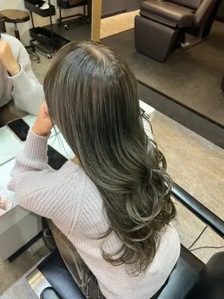 ミディアム カラー ハイライト白髪ぼかし メンズパーマ渋谷のヘアスタイル