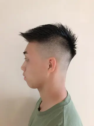 ショート メンズ 伴 香織のヘアスタイル