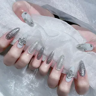 ネイル Queens ゲンのネイルデザイン