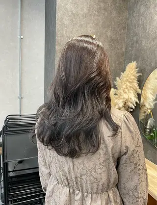 セミロング カラー いなみね はるきのヘアスタイル