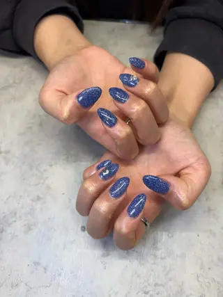 ネイル シンプリーワン 渋谷店🪄MOENAのネイルデザイン