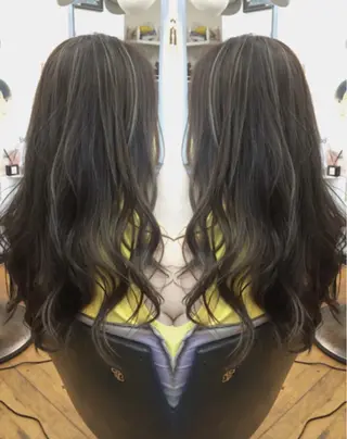 ロング カラー パーマ 三輪 太一のヘアスタイル