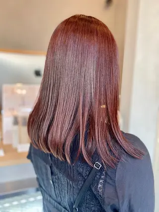 ミディアム 徳重 美香のヘアスタイル