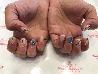 ネイル ネイルリボン 受付スタッフのネイルデザイン