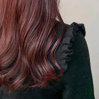 ロング カラー パーマ ヘアアレンジ マツエク・マツパ 🐩推し活🐩 FUTABA🍒のヘアスタイル