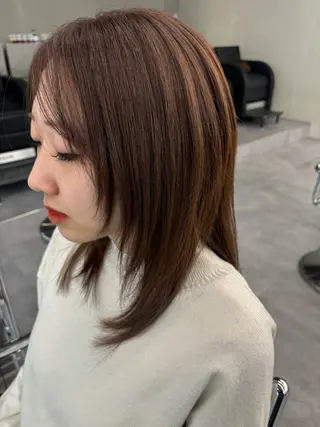 ミディアム 佐藤 莉子のヘアスタイル