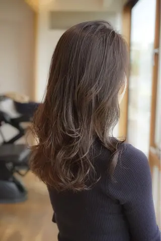 ロング カラー ナガス カズアキのヘアスタイル