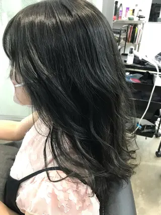 ロング カラー tomo MiND HAiRのヘアスタイル