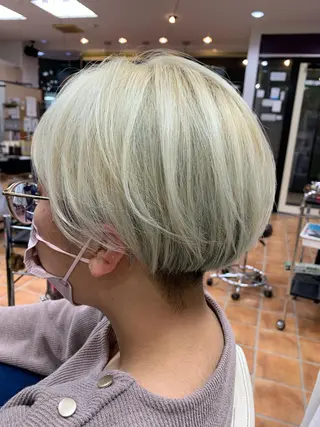 ショート フリーランス理美容師 いさかのヘアスタイル