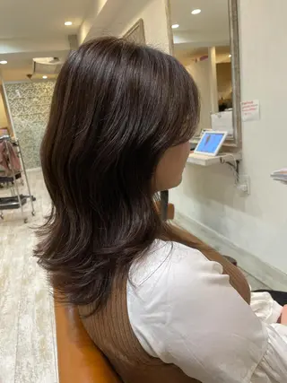 ミディアム カラー 小顔/似合わせカット 杉山莉菜のヘアスタイル