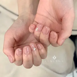 ネイル アトリエ　ミモザ所属・いまむら あかりのネイルデザイン