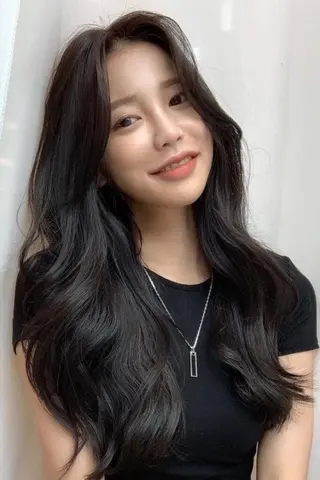 ロング カラー ヘアアレンジ レイヤー×透明感カラ ーHAYATOのヘアスタイル