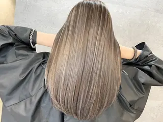ミディアム カラー パーマ ヘアアレンジ ネイル マツエク・マツパ 井上 一平のヘアスタイル