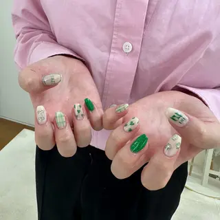 ネイル Elegancia. Hiromiのネイルデザイン