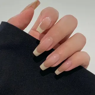 ロング カラー ヘアアレンジ ネイル Aayley アイリ―サロンのネイルデザイン