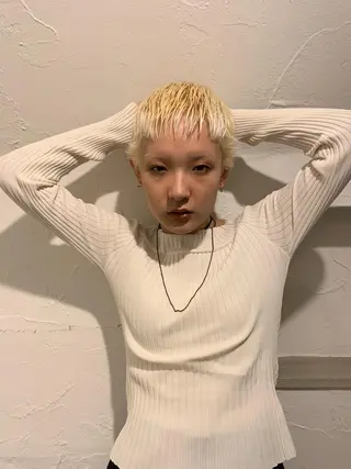 ショート カラー 退色まで透明感ある ダブルカラー/リクのヘアスタイル
