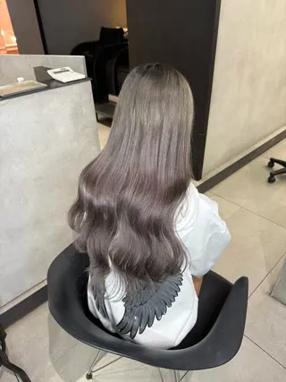 オフホワイト大阪店（off white）所属・LENA🎀 ハイトーン/エクステのヘアスタイル