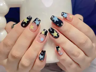 ネイル 西野 カナのネイルデザイン