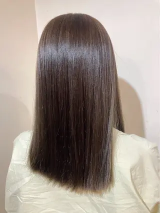 ミディアム カラー COLO✨️ 白川綺香のヘアスタイル