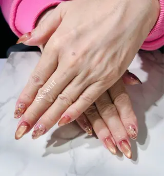 ネイル SNOW LITのネイルデザイン