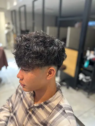 パーマ メンズ 新宿/美髪/髪質改善 🫧リョウ🫧のヘアスタイル