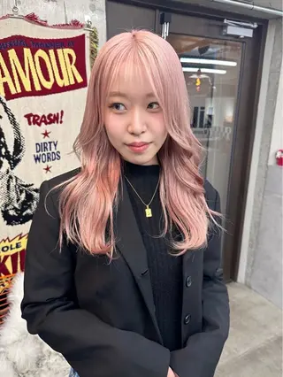 セミロング カラー ヘアアレンジ TAKUMAブリーチ /切りっぱなし🪽のヘアスタイル