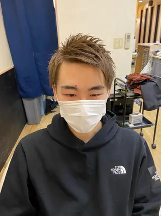 メンズ 夜に通える 理容室山崎健立のヘアスタイル