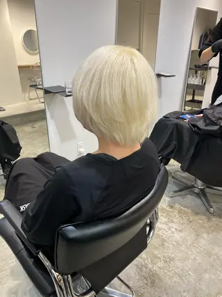 カラー サイレント美容師 アイリィのヘアスタイル