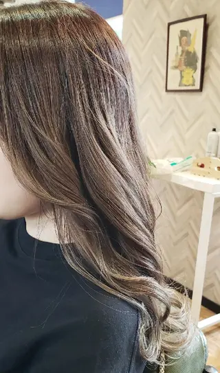 ロング 遠藤 量平のヘアスタイル