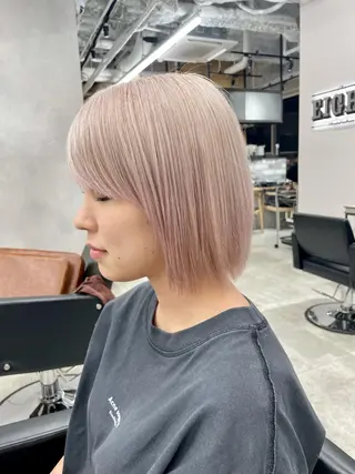 ショート カラー カット・ブリーチ TAIGAのヘアスタイル