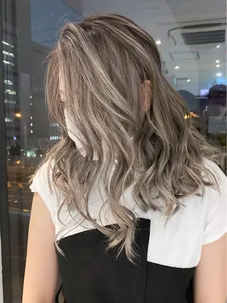 セミロング カラー welring hair salonのヘアスタイル