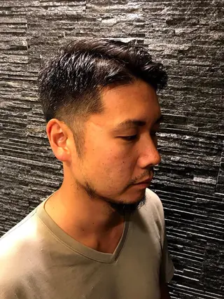 ショート 岡崎 海人のヘアスタイル
