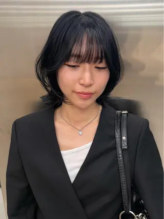 ショート カラー MIES amane(アマネ)のヘアスタイル