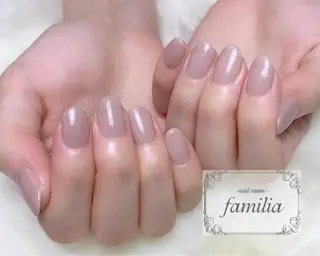 ネイル -nailroom- familiaのネイルデザイン