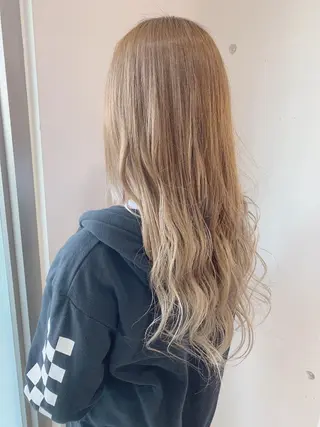 ロング カラー 白髪ぼかしハイライト 柳川拓哉のヘアスタイル