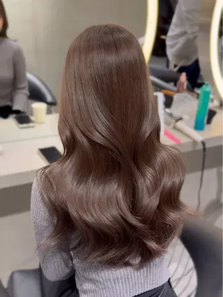 カラー ゆうま/ 抜け感艶カラーのヘアスタイル